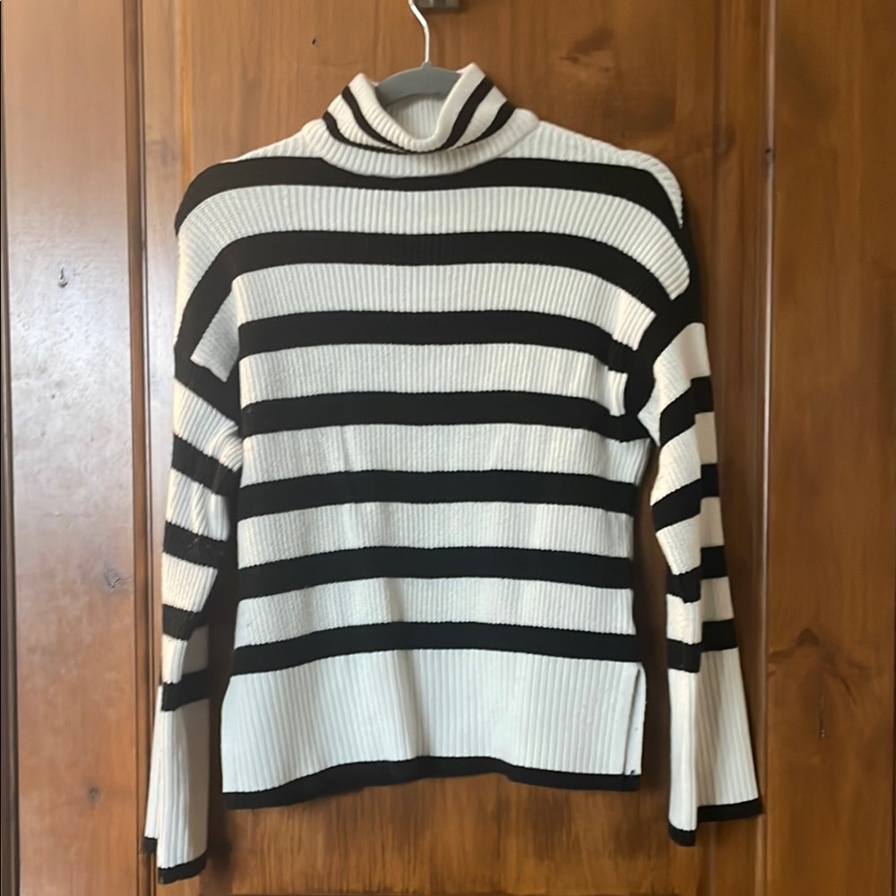 Black and White Striped Women's Sweater